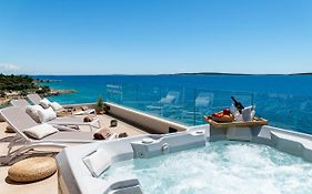 Villa Natura luxury apartments